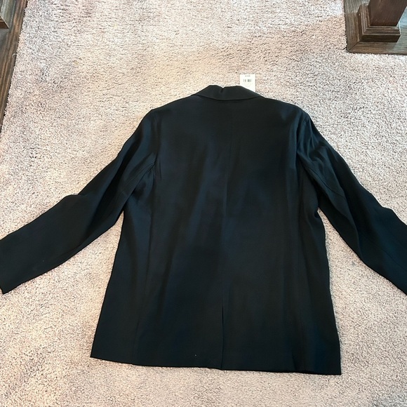 A New Day Women’s Black Blazer NWT Size L
Size L - Picture 5 of 5